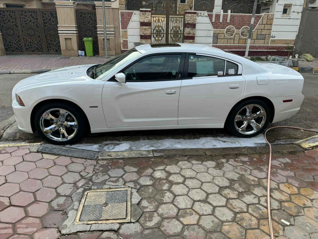 جارجر 12 فول مواصفات هيمي  بيها تبديل باب فقط والباقي كفاله السعر 170 بيها مجال قليل كلش حق الجيه
***********
