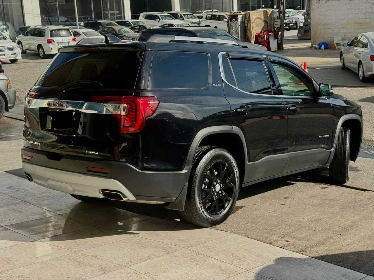 GMC ACADEA 2023
فور ويل٤*٤

٧ راكب
تبريد مركزى
صندوق كهربائية
رادارات امامى خلفى وجانبى
كشنات هيتر
بصمه تشغيل عن بعدها
كاميرة وشاشه

محرك ٤ سلندر تيربو

ربع جاملخ صبخ بدون داخل ارباك ستيرن تاك
٣ مكان شوية pdr
سيارة جاهزة كفالة عامة دعامي لدعامي
 
 سيارة رقم اربيل

***********
سعر ٢١٥ ومجال أربيل, العراق
