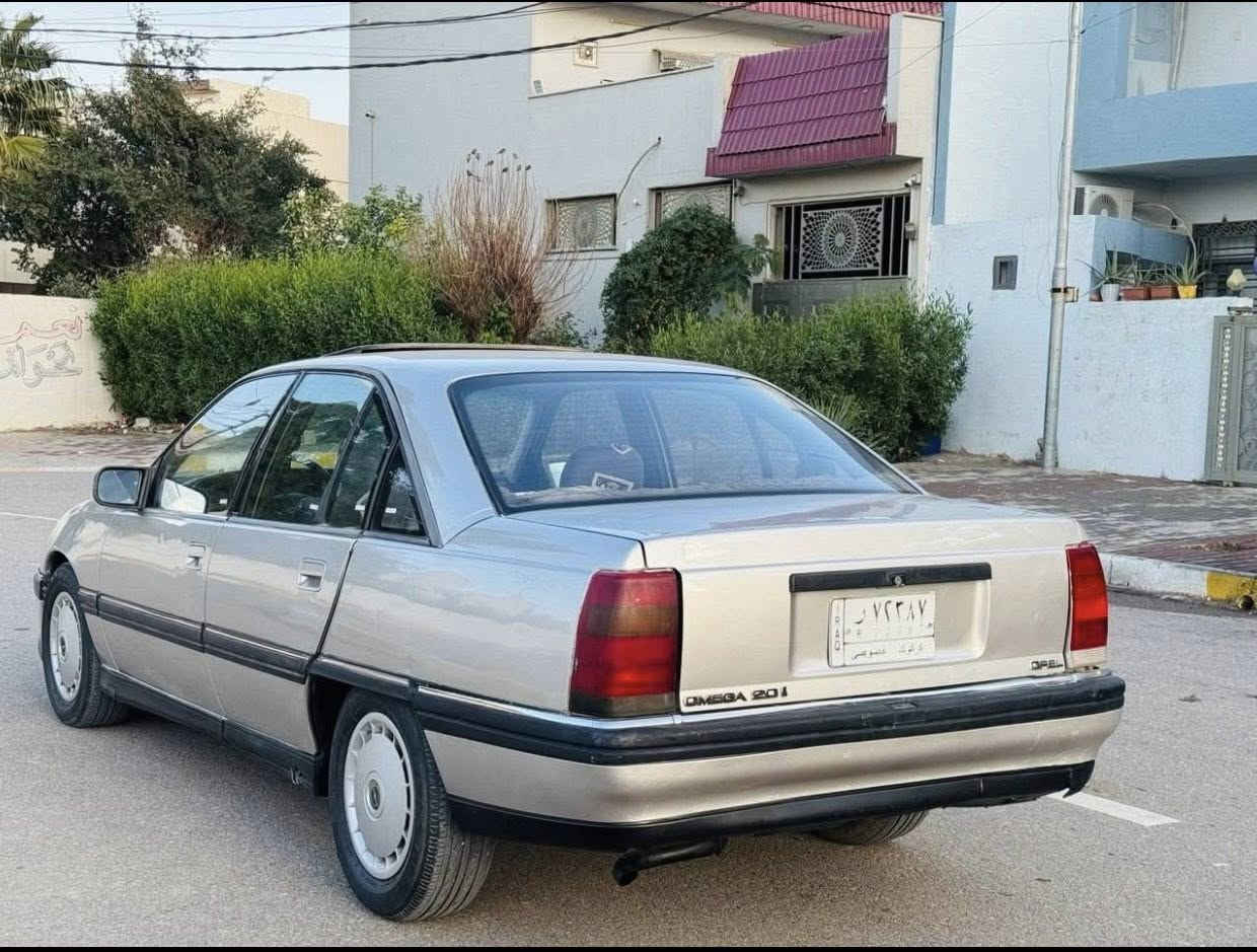 سلام عليكم اوبل اوميكا ١٩٩١  مشروع واطني سنويه 2029 سيارا بدون معجون شارط سعره 39  ***********  مكان كركوك روناكي
