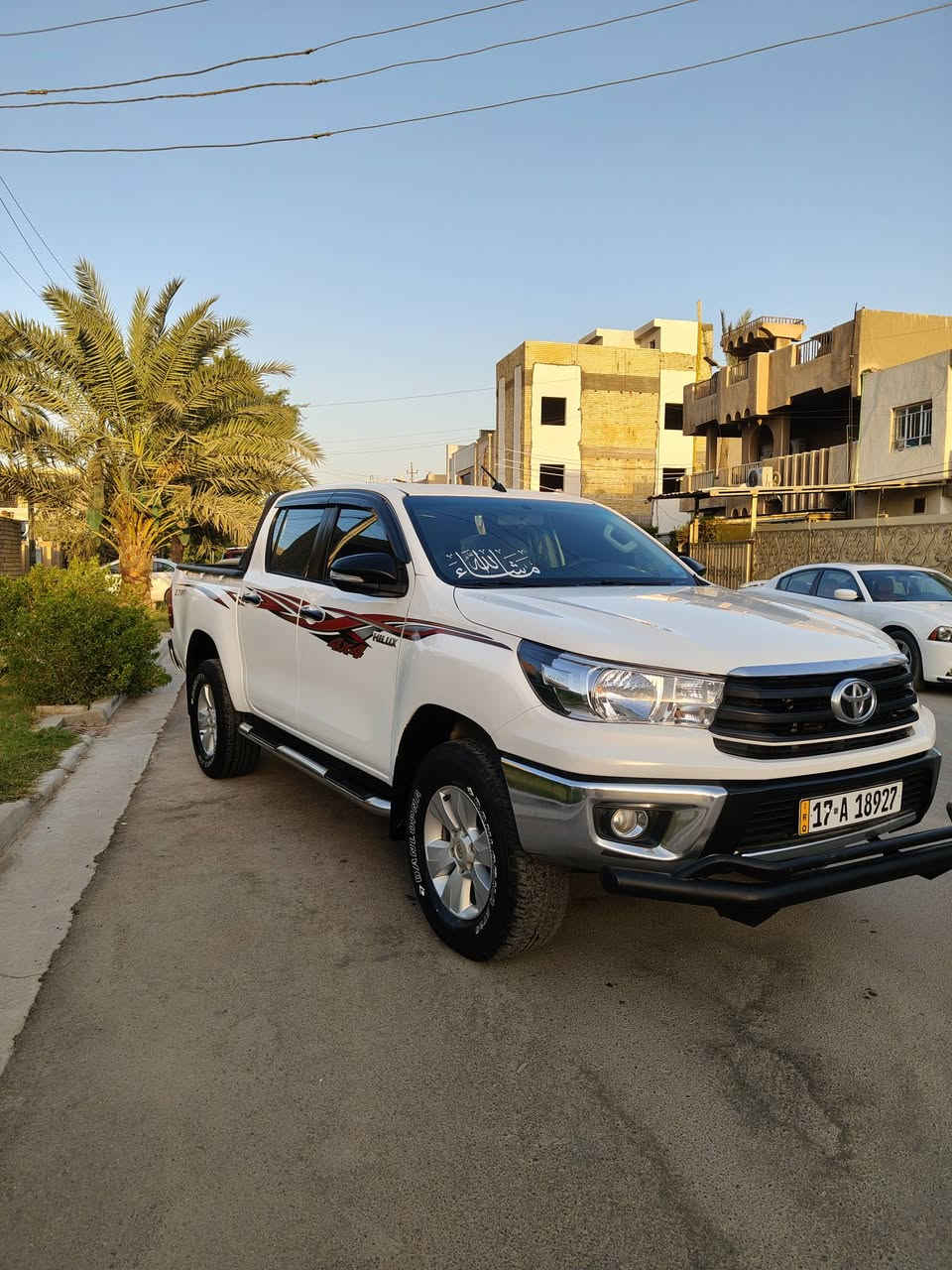 تيوتا هايلوكس للبيع 
موديل 2016 كير عادي 
رقم السياره المثنى باسمي 
تحويل ثاني يوم مصفره ضريبه 
السياره فور ويل  فول مواصفات عادي 
دوسه جي ار حديد 
كير مكينه كفاله 
التبريد ثلج ويه السويج 
مسويلها سيرفس كامل يم توتاشي 
كلج جديد 
منضومه زينون عالي ناصي 
السياره عليهه ترفيعه (نصبته تخبل ) 
السياره مال بيت 
السياره جاهزه من كلشي ان شاء الله 

بيه الباب الامامي مفتوح مال السائق والخلفي مبدل والتكمه الخلفيه مصبوغه اثر طخه خفيفه ( السونار مالته موجود بالصور ) 

مكان السياره / بغداد حي الخضراء او كربلاء عين التمر

للاستفسار/ 
*********** مهندس احمد
