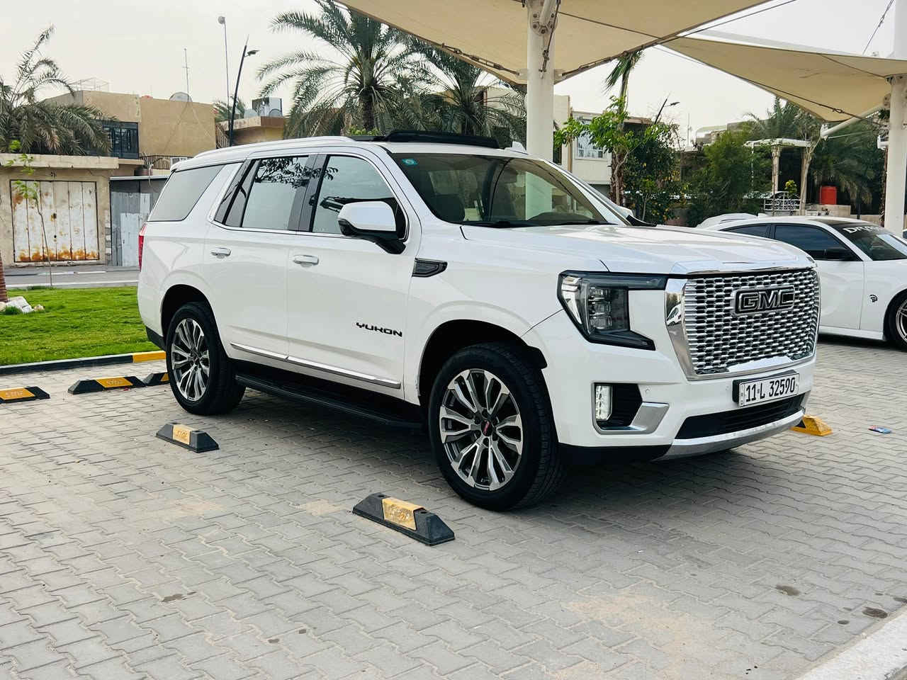 جمسي يوكن SLT 2022 مكينة 5300
- وارد كندي
فول مواصفات اعلى فئة
*   الموديل: 2022.
*   اللون: أبيض صدفي (بترة).
*   الحالة: وارد كندي، الحادث (بنيد فقط) بدون إيرباك،
وبدون تبديل اي قطعة فقط بنيد بي ضرر بل بداية ومبدل جي ام +بارد كد شبر ب الجاملق الامامي
السيارة جاهزة، جديدة، وبحالة الوكالة.
*   الضمان: كفالة تامة من الضربة، التبديل، الصبغ، البارد،
*   المكانيك: حدادية 100%، تبريد وتدفئة وكافة
مكينة كير بلاد بدون فتح اي قطعة
الكهربائيات تعمل بكفاءة عالية بدون أي نقص، تخم تاير جديد.
*   المواصفات (أعلى فئة - فول مواصفات 1/1):
*   فتحة سقف بانوراما.
*   كراسي (كشنات) جلد مع ميزة التدفئة والتبريد.
*   ستيرن كهرباء.
* خمس كاميرات (نظام رؤية 360 درجة).
*   رادارات (أمامية، خلفية، وجانبية).
*   نظام تحديد المسار والنقطة العمياء.
*   حساسات أمامية وخلفية.
*   كراسي خلفية كهرباء + صندوق كهرباء.
.تعتيم مري جانبي وصطي
.توقف ذاتي
*   بالإضافة إلى العديد من المواصفات الأخرى.
*   الأوراق الرسمية: رقم بغداد (ألماني جديد) باسمي، جاهزة للتحويل مباشرة، وبدون أي غرامات.
*   السعر:435$ ورقة
*   العنوان: البصرة - المعقل
*   للتواصل: ***********
