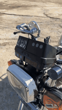 سلام عليكم نامه اصلي بلاد موديل 21 وكيل نوار عله وضع شركه بس مكينه مبدله موديل 23 للبيع مال مستعجل دراجه شوفت عينك نضيفه مكاني شافعيه شراي اتصل 0787 466 6826 السعر 1100 وبيه مجال
