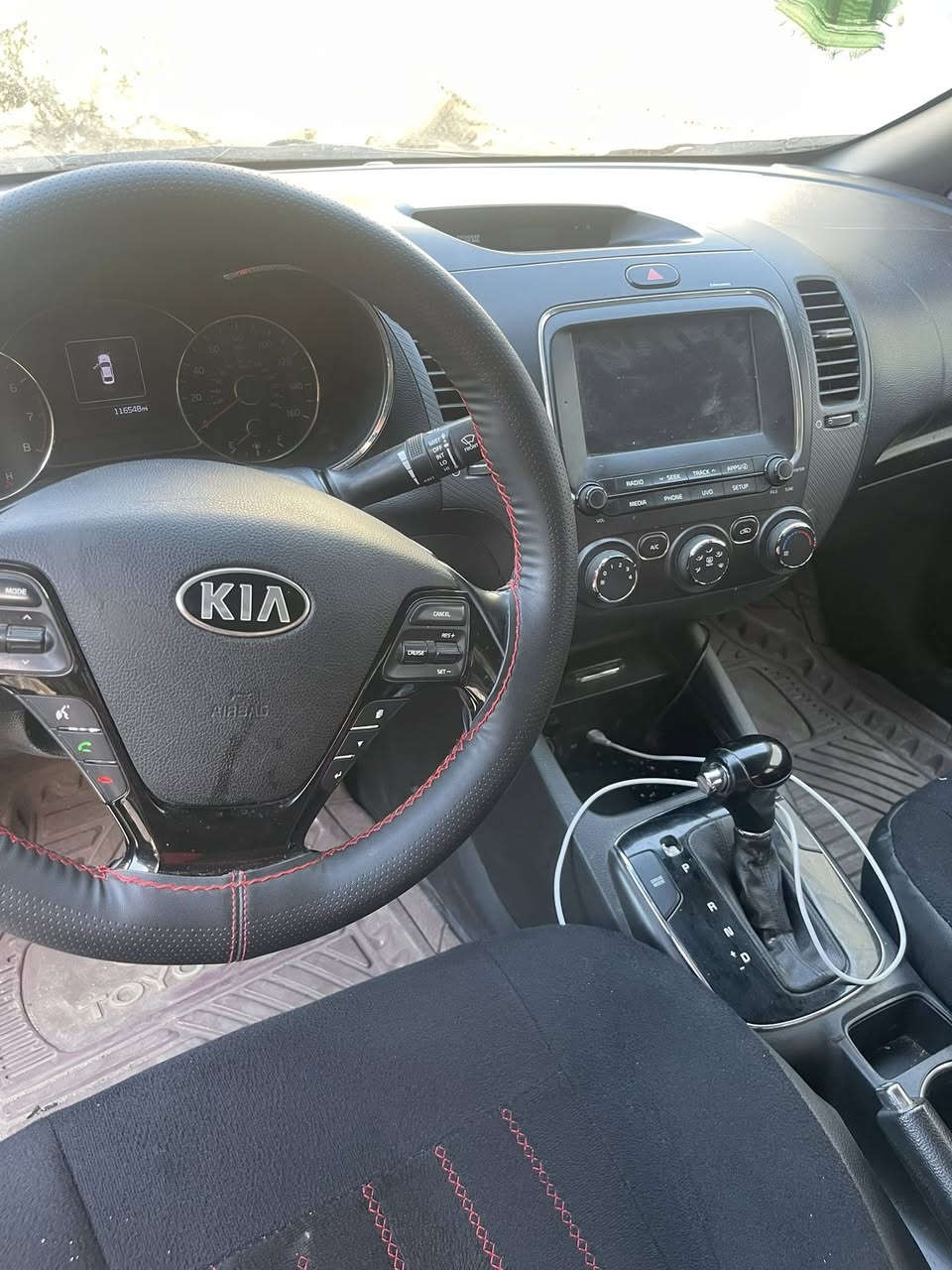 سلام عليكم فورتي موديل ٢٠١٧ سياره معرك ٢٠٠دوش  رقم شمالي ربيل عنوان السياره الدوره حي الصحه السياره ابيع عام  سعره ٩٨وبيه مجال ***********
