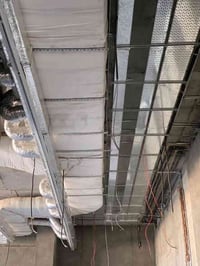 هل تعاني من ضعف التبريد في بعض الغرف؟ ​الحل هو نظام مجاري الهواء الدكت...