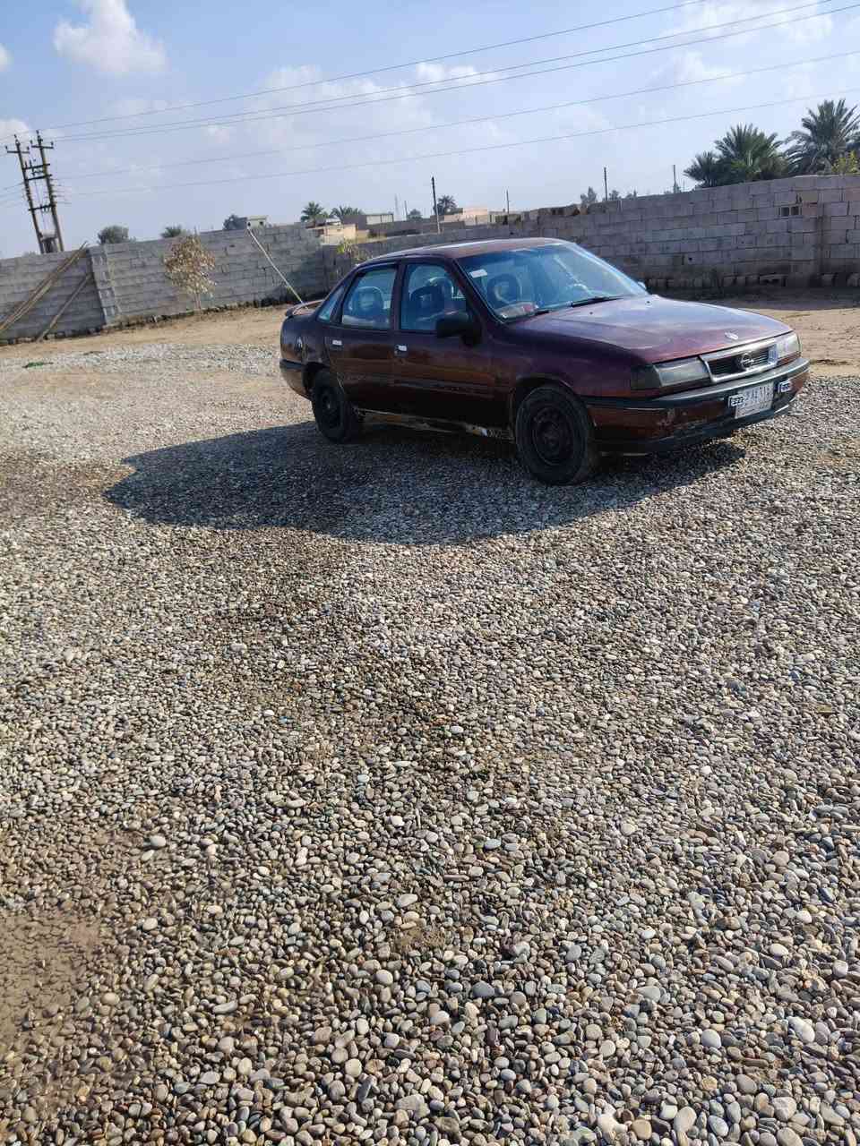 السلام عليكم فكترا للبيع موديل 91 حجم 18سنويه لل27 كابون بانزين موجود محرك وگير شرط بيها خياسات قليل رقم هاتف ***********
