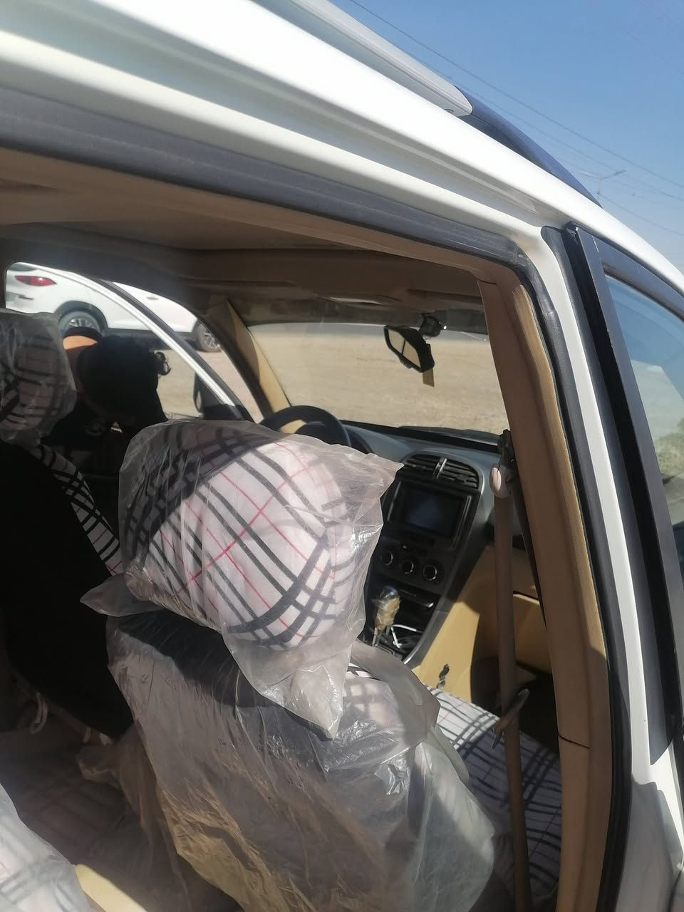 السلام عليكم تيكو ٢٠١٣ للبيع ٥٥ ورقة المكان الكفل وبيه مجال رقم الهاتف *********** الكير كهربائي
