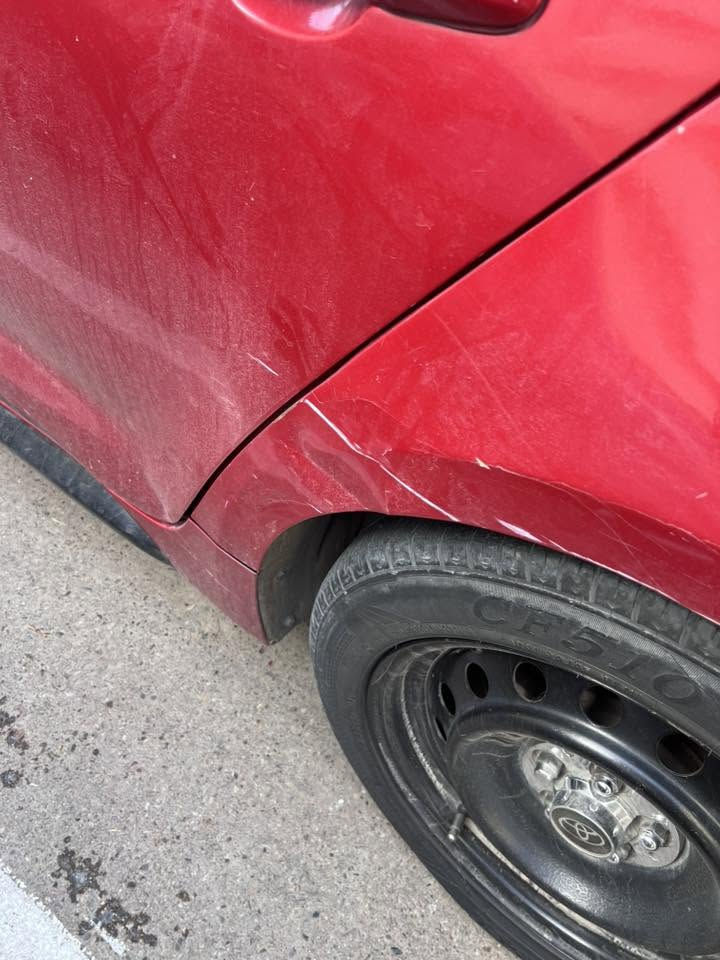 سلام عليكم للبيع او مراوس بأقل كورلا موديل 20 معوقين باقيلهه سنه وتصير حره حادث امريكا جاملغ وبنيد مصلحات نفسهن بيهه كم قطعه صبغ ابيع حزام السعر 115 وبيها مجال كلش قليل الستفسار ع الرقم *********** مكاني بغداد مجمع بسمايه
