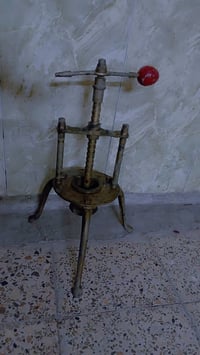 معصاره قديمه للبيع بغداد لأمين ثانيه 07714284842