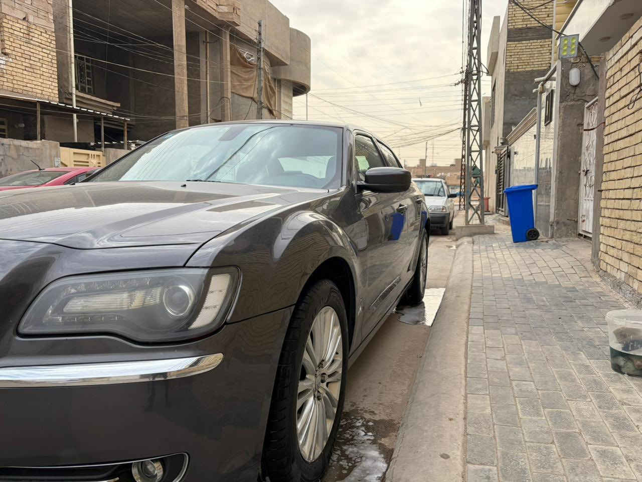 السلام عليكم
من رخصة الادمن 
اوباما 2014 للبيع 
فور ويل ملغي 
السيارة بيهة جاملغ وبنيد مبدلات نفس لون 
بلاديات وبيهة بارد بالجاملغ الخلفي ع كد شبر
السياره ما بيهه نقص كامله 
رقم بصره بأسمي 
مكان السياره كربلاء 
السعر 168 بيهه مجال قليل 
للاستفسار اكثر 
***********
