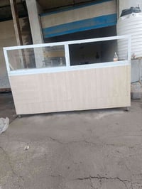 ميز كشك • للبيع