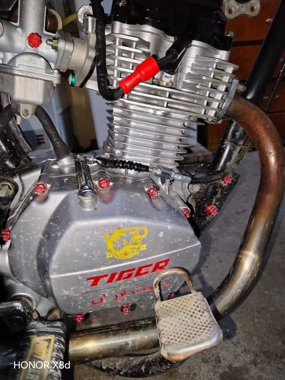 تايكر 2023زيرو ما مفتوحه شرط برغي ما ناقصها السعر ٤٠٠ وبيها مجال شي بسيط التواصل خاص *********** وبي وتساب
