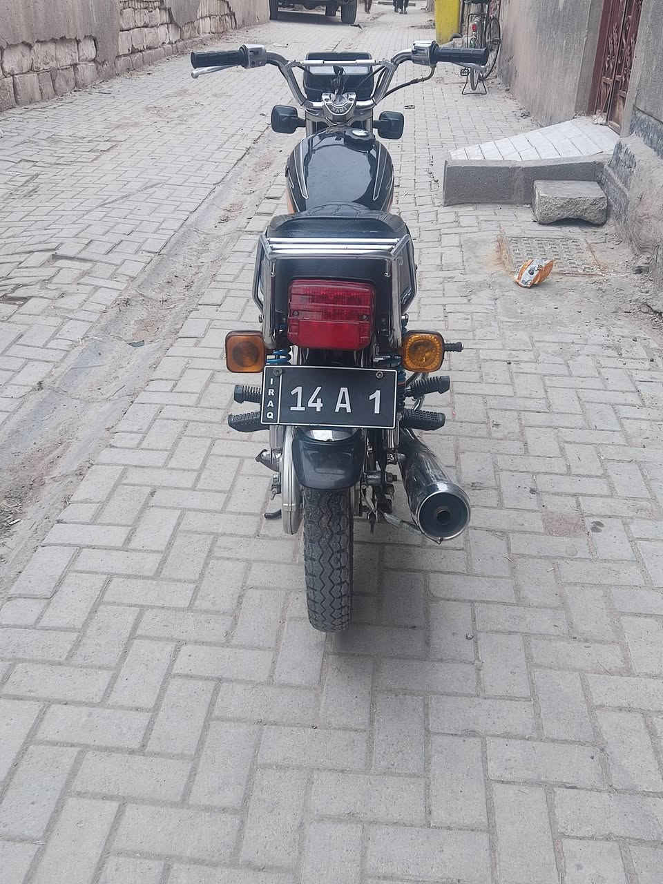 سلام عليكم دراجه نامه شلامجه للبيع ما مفتوحه كلشي شعقال كهربيات اشاير مكيته توه طاحت  وراقه ضايعه مكفوله من سرقه مديل 2025 مكاني البصره قضاء الدير رقمي*********** سعر 900
