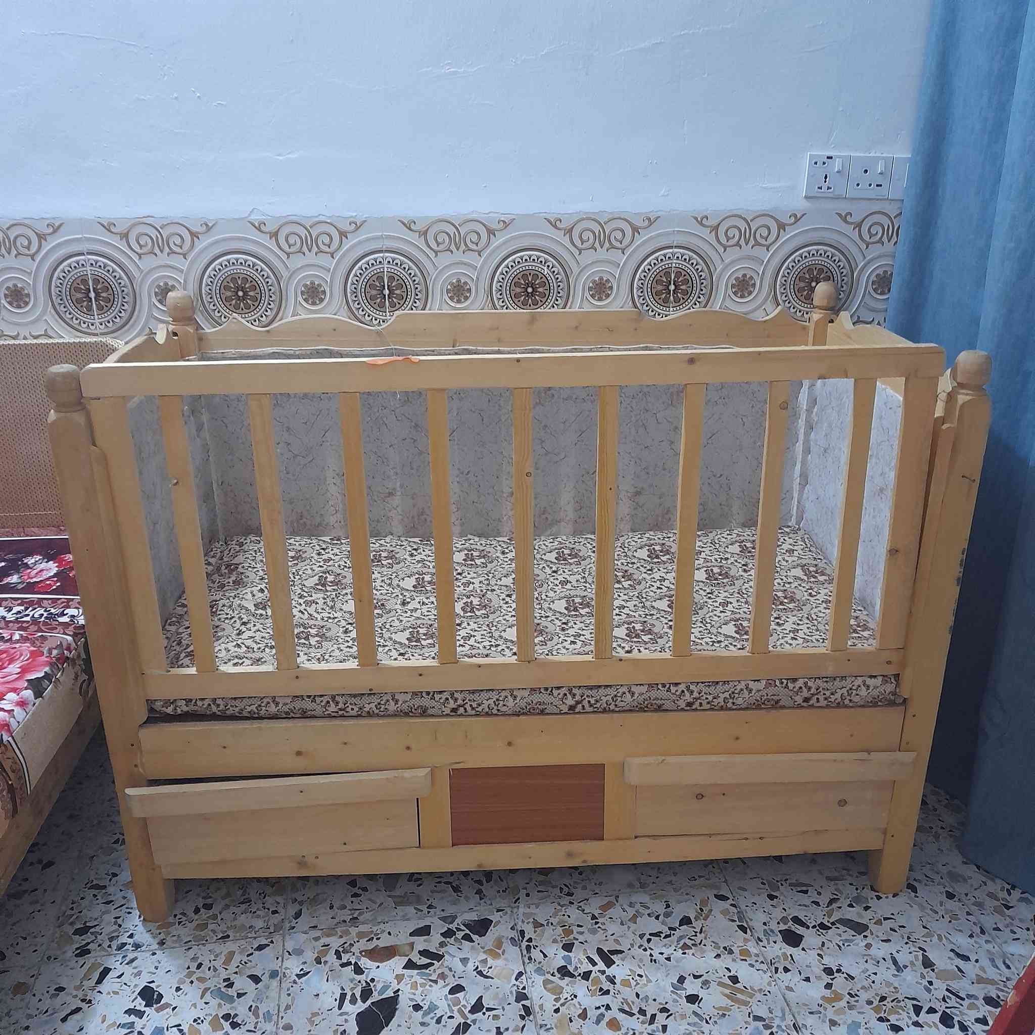 ميز بلازما زجاجي اسود ب٢٥  الف سنك حوض واحد ب٢٥ الف سرير طفل جديد ب٧٥  الف البوفيه تفاصيلها مكتوبه بلمنشور شراي خاص مكاني زعفرانيه


**إذا كنت صاحب هذا الإعلان وتريد حذفه لأي سبب، رجاءا أرسل رسالة إلى الدعم الفني**