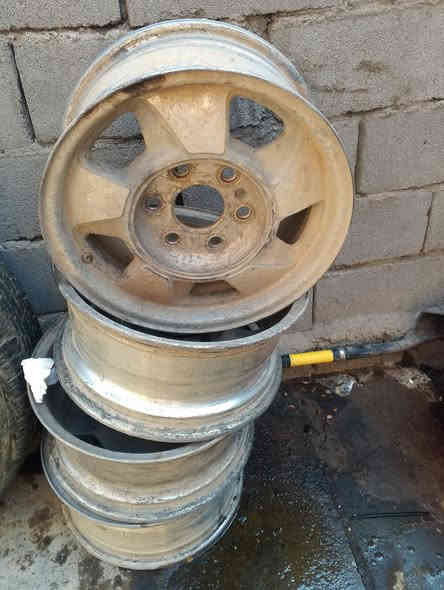 ويل كب مع سبير جاهز السعر 150الف
جعمقه السعر 60الف
فانات السعر 100الف 
فانات تبريد الامامي والخلفي السعر الواحد 35
دبة برشر مع العمبار السعر 100الف
فلنجات امامي مع الفك سعر الواحده 50الف
كرتات تبريد امامي وخلفي سعر الكارت الواحد 40الف
 الزبير المربد القديم  رقم الهاتف ***********
