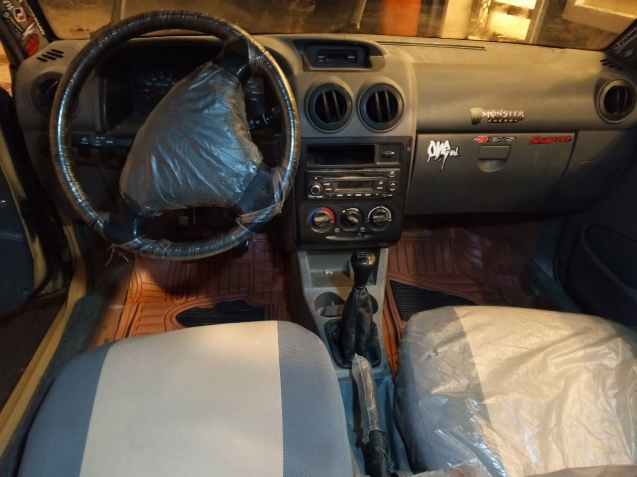 السلام عليكم سايبا موديل 14
مكينة وكير مكفولة 
حدادية جاهزة 
بسمي تحويل مباشر رقم انكليزي 
شواصي نظيفة 
سعر 29وبيها مجال مكان السيارة بغداد

باقي المعلومات اتصل ***********
