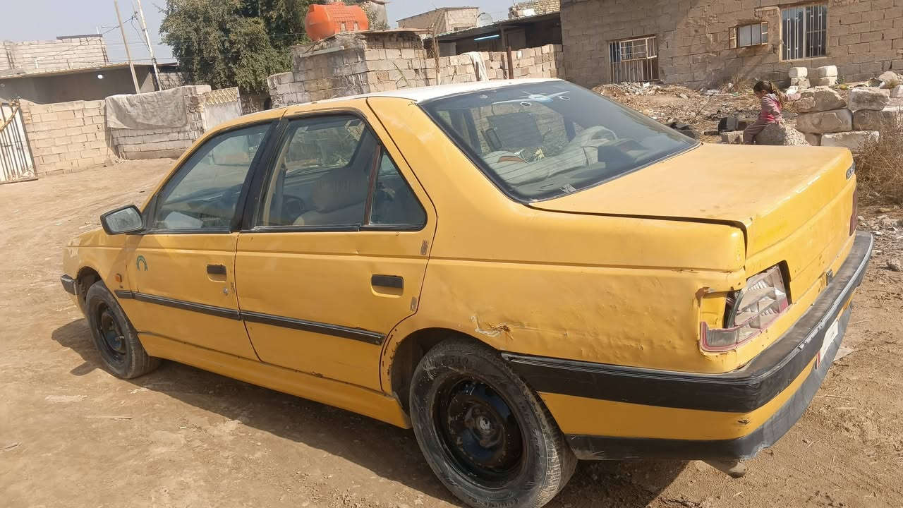 سلام عليكم ورحمه الله بيجو الميس موديل ١٠ رقم بغداد الماني هيه مصفره غرمات ماعرف  بدون تحويل محرك بي صوت تبريد شغل صدر خلفي والمامي جديد حداديه جديده تخم تاير.  السعر ١٣ ورقه العنوان بغداد المدائن سلمان باك بدون تحويل السنويه ال ٢٥ هيه مصفره ***********
