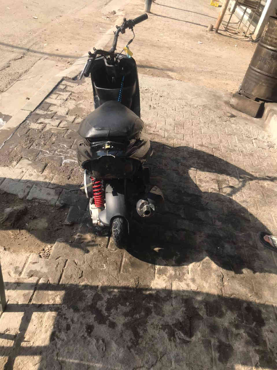 سلام عليكم دراجه البيع ماكس منغولي نكره سلف و هندر و محرك نظيف و بوشه 55 كلجات رياضي حبايب السعر 300 وبيه شويه مجال مكاني كربلاء شارع الجاير *********** وموجود خاص
