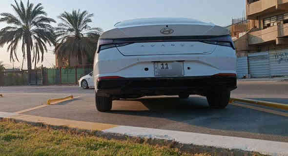 السلام عليكم.  من رخصه الادمن
هيونداي النترا ٢٠٢١ للبيع ماشية فقط ٩٢ آلاف كيلومتر
 خليجية (لان تصنيع كوري اسمها افانتي )
 محرك ١٦٠٠ دوش دبل نوزل 
 مواصفات بصمة🔁
/ تشغيل عن بعد🔃
/حساسات🔛
/رادارات🔝
/كاميرا خلفية🔘📹
/ صندوق ذكي🛅
/قيادة ذاتية🚗
 /تثبيت مسار✅
/تثبيت سرعة✅
/تحكم ستيرن كامل✅
/شاشة لمس☝️
/ كار بلاي 📳
/ اوتو اندرويد📳
أبواب لمس
مود سرعة
رقم بغداد 
العنوان بغداد الغزالية
للاستفسار واتساب او الاتصال على الرقم
***********
