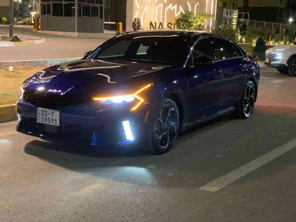 2025.         بدون ايرباك GT-Line K5

لون ازرق جويتي رقم اربيل بأسمي ماشيه 5 ميل زيرو 

حادث جانبي صبغ باب خلفي وجزء من جاملغ خلفي 

فول مواصفات عدا بانورما

مكينه 2500gdi

داخل جلد ابيض واسود كشنات تدفئه 

بصمة وتشغيل عن بعد 

شاشه متصله ورادارت اماميه وجانبي وتحديد مسار

سياره ماشيه 5000

السعر :230  ورقه 

مكان السياره بغداد 

*********** 

صور الحادث موجوده بلمنشور
