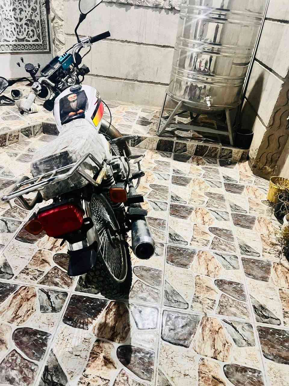 تايكر
2021

مكينه مفتوحه 

تدراجه خير من الله مابيه اي نقص كامله مثل البصوره وراق موجوده استفسار رقم ***********
