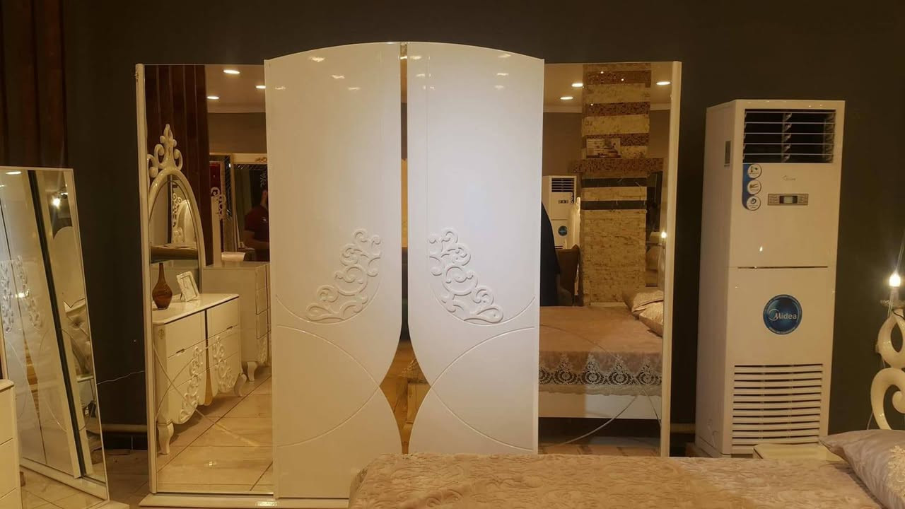 سلام عليكم 
غرفة اخشاب صخمة تركي باب اول مستعمله استعمال قليل بعدها كلش نظيفه مابيها اي اضرار بسعر مليون ونص 
المكان الغزالية 
للاستفسار اكثر الاتصال على الرقم ومتوفر واتساب

***********
