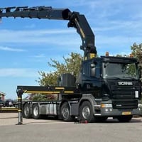 سكانيا R490 • رافعة PK85002 ٢٥ طن • سنة ٢٠١٧