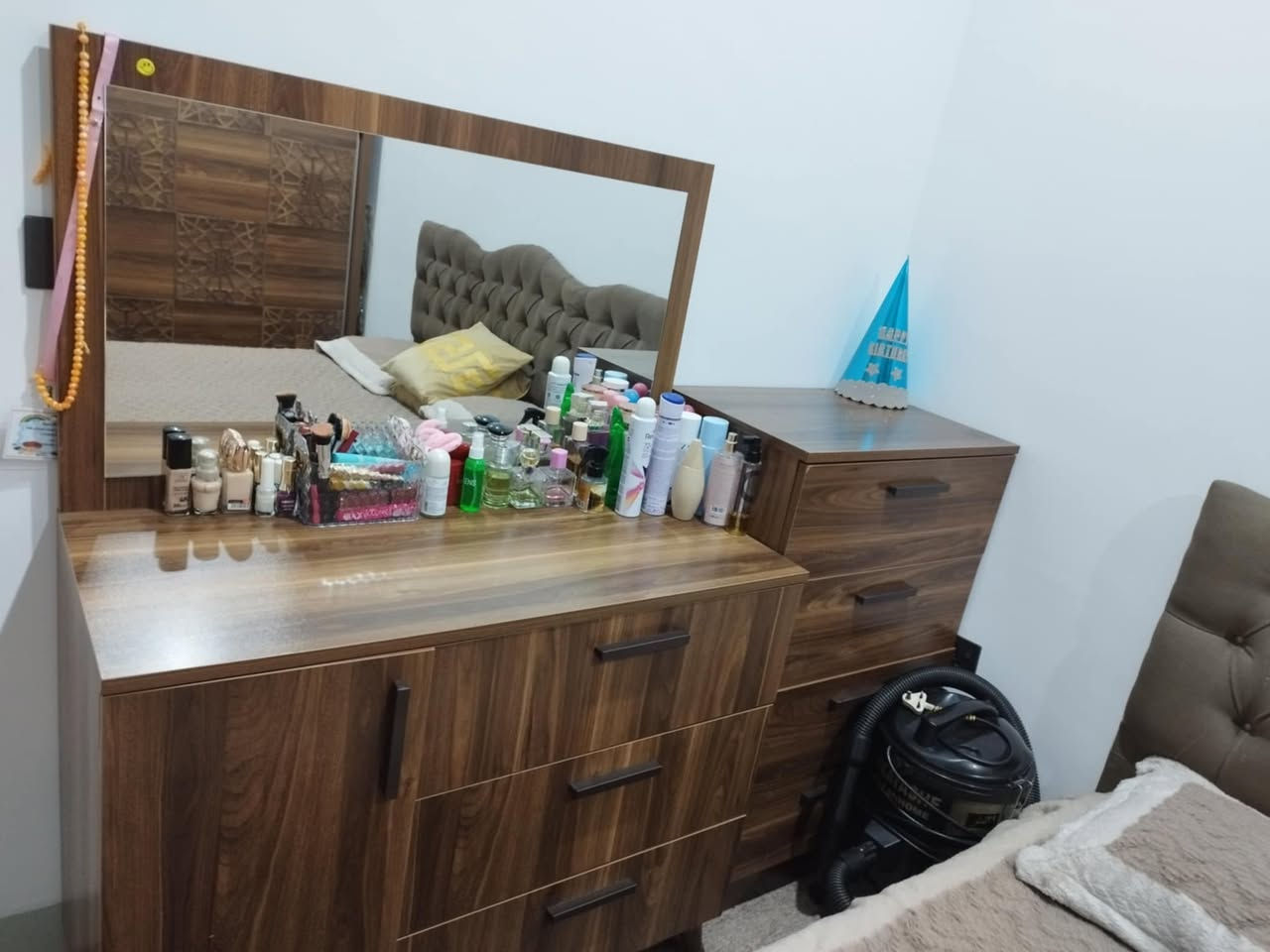 تاقم نوستن بۆفرۆشتن حە وت پارچە یە تورکیە معرە زە کە ی سکە یە زۆرپاکوبێ کێشە یە سعر550هە زارو معاملە شوێن سلێمانی بکرە جۆ ژم ***********
