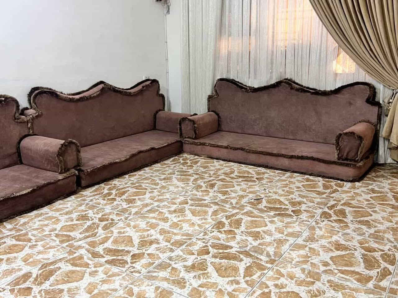 السلام عليكم 
ديوان للبيع نظيف اسفنج مالته جيد جدا  السعر ٢٠٠ وبي مجال


**إذا كنت صاحب هذا الإعلان وتريد حذفه لأي سبب، رجاءا أرسل رسالة إلى الدعم الفني**