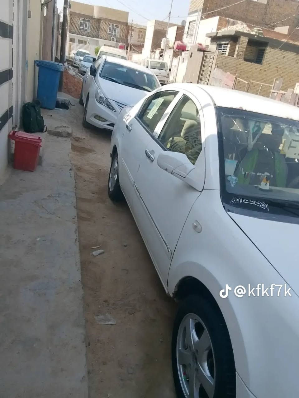 اسلام عليكم ورحمه الله وبركاته سياره شيري البيع أو مراوس سياره نضيفه بيه خيط بخار العنوان نجف سعر 33وبيه مجال رقم ***********
