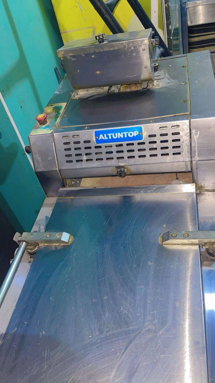 معدات مطعم مطبخ استعمال قليل سعر دفترين ونص


**إذا كنت صاحب هذا الإعلان وتريد حذفه لأي سبب، رجاءا أرسل رسالة إلى الدعم الفني**