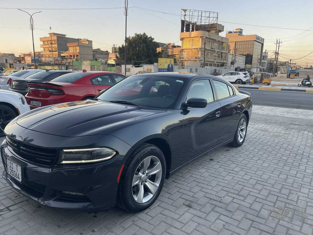 السلام عليكم
جارجر 2016 sxt 
محرك 3600 
شاشه جبيره 
تشغيل عن بعد
بدون ارباك صور حادث بالمنشور
ماشيه 115 m
بغداد با اسمي السعر 178
***********
