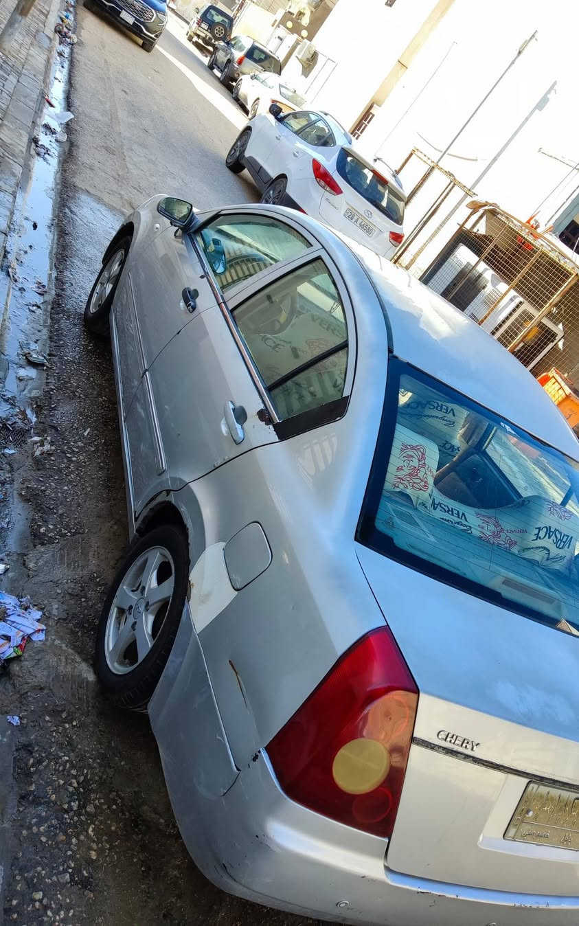 سلام عليكم
شيري اي فايف A5

موديل 2011 رقم بابل

الماني صاحبها يريد مداور 

مكينة جديدة حاوية 

دواخل جديدة تبريد وتدفئة شغالين 

سنوية 2028

مكان نجف  

سعر 32

تواصل ***********
