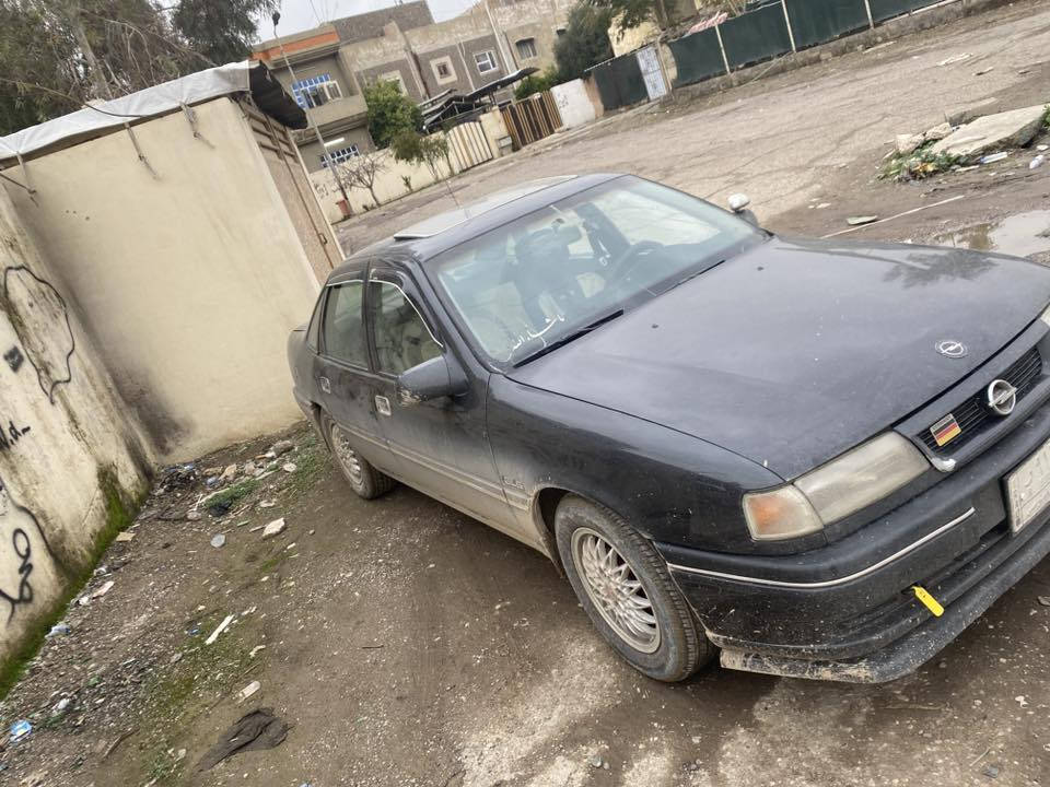 سلام عليكم أوبل فكتره موديل 92
كير محرك تتفيه طخم تايرا جديده وطخم 80بل ميه صباغ ￼ جمالية رقم نينوى مكان شقق الخضراء 
***********//***********
