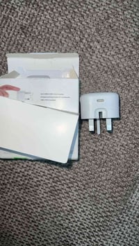 شاحن ٣٠واط • اصلي • آيفون ١٦