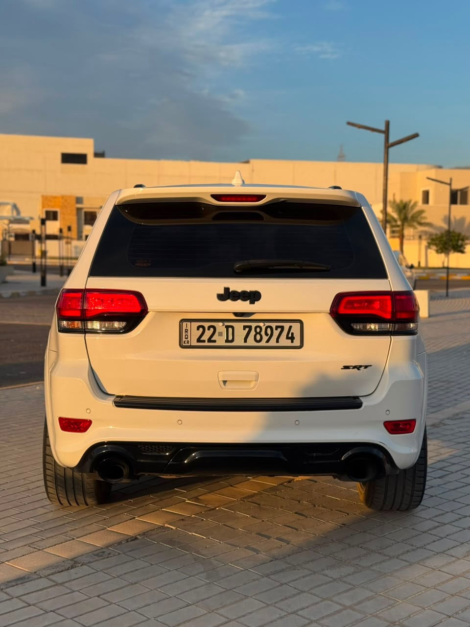 Jeep Grand Cherokee SRT
الموديل : [ 2020 ]
المحرك : [ V8 / 6.4 ] 🔥
الگير : [ أوتوماتيك ] 
الممشى : [ 70 الف ميل ]
اللون : [ أبيض - صدفي ] 🤍
الحالة : [ السيـارة خليجيـة وكالة هـارلم ، مكفولة كفالة عامة ! ]

[ السعـر .. 34,000$ قابـل للتفـاوض ✅ ] 

[ الـــــمـــواصــفـــــات ]

- السيـارة فووول أعلى مواصفات للأخيـر 1 / 1 

الموقع : [ صلاح الديـن / تكـريت ] 📍

للتواصل واتس اب او اتصال : [ *********** ]

#jeep #jeep_grand_cherokee #srt #كلين #yasser_erbil
