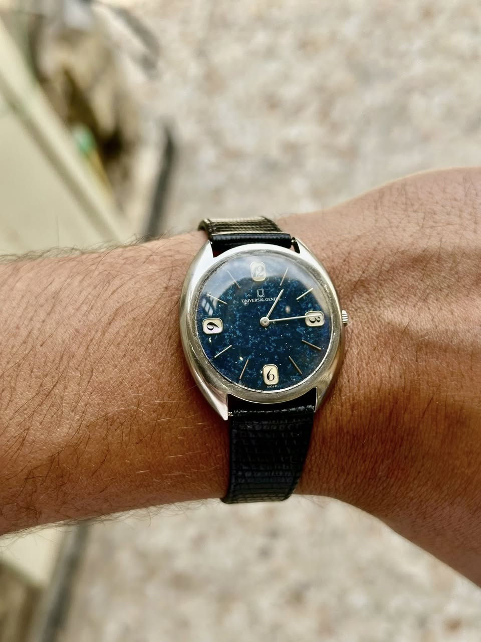 يونوفيرسال 1960قشطة تكويك نوادر نوادر. نوادر المينا 25 قطعة بالعالم فقط
وزن الساعة ١٥ غرام.          طبو على رتيل وقيمة ................الساعة ...........قبل     ..لتكول غالي.  

قطر الساعة ٣٥

دكمة اصلية سير مستبدل بسير جلد گوجي 

ثكنس الساعة سميك جدا جدا 

المينا نضافة ٩٠ بالمية   

السعر٥٥٠$ 
***********
