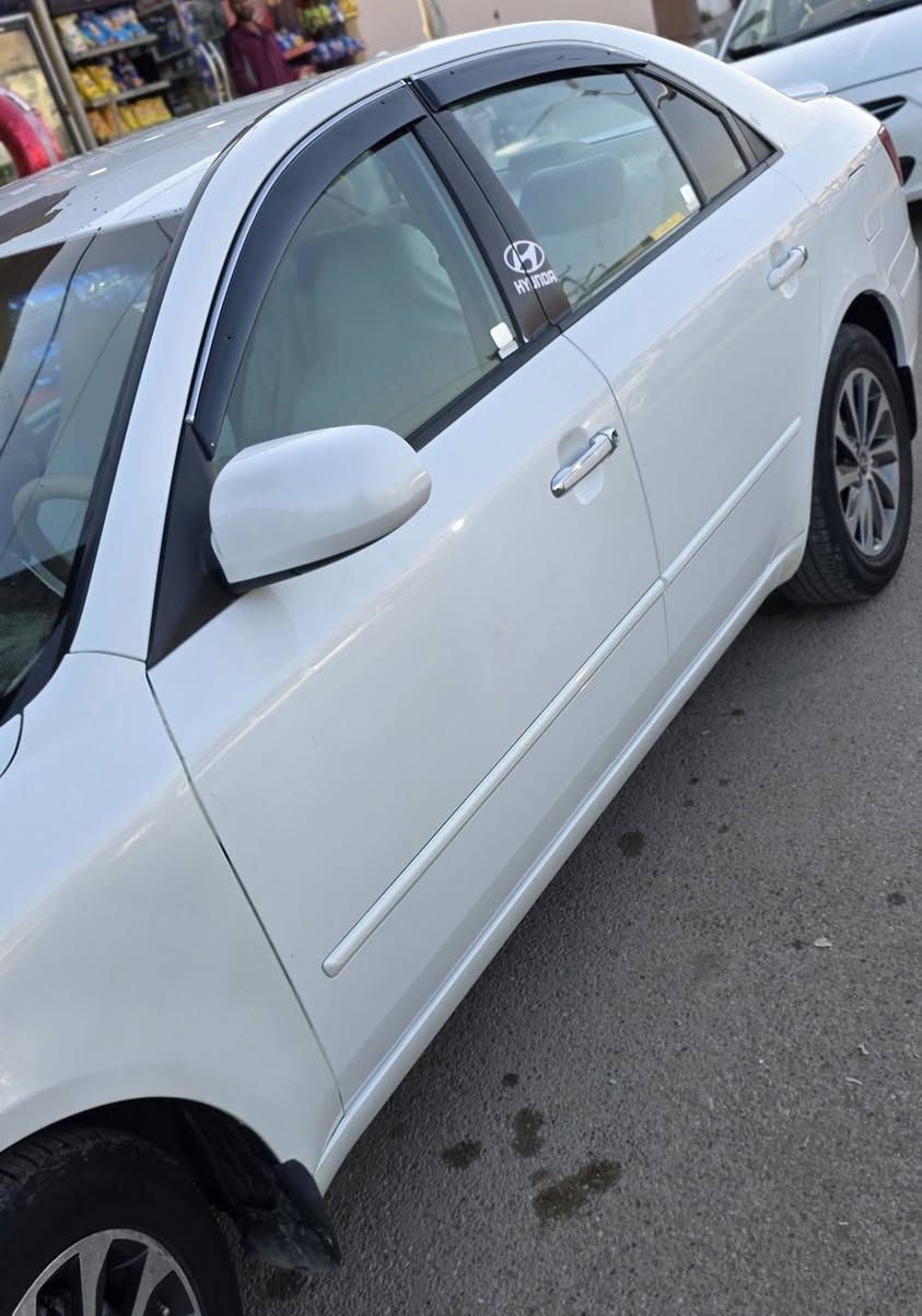 سلام عليكم للبيع سوناته امريكي
موديل ٢٠١٠ محرك ٢٤٠٠ دوش 
صبغ قطعتين بيه تكشير واضح بصور
مكينه كير حداديه تبريد خير من الله 
سياره مابيه نواقص رقم بغداد 
استفسار اتصال ***********
