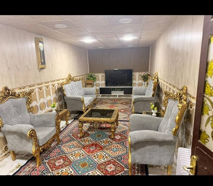 سلام عليكم بيت مساحه 100 متر البيع بناء جديد اعكادة منطقة بغداد الجديدة ألف دار ***********
