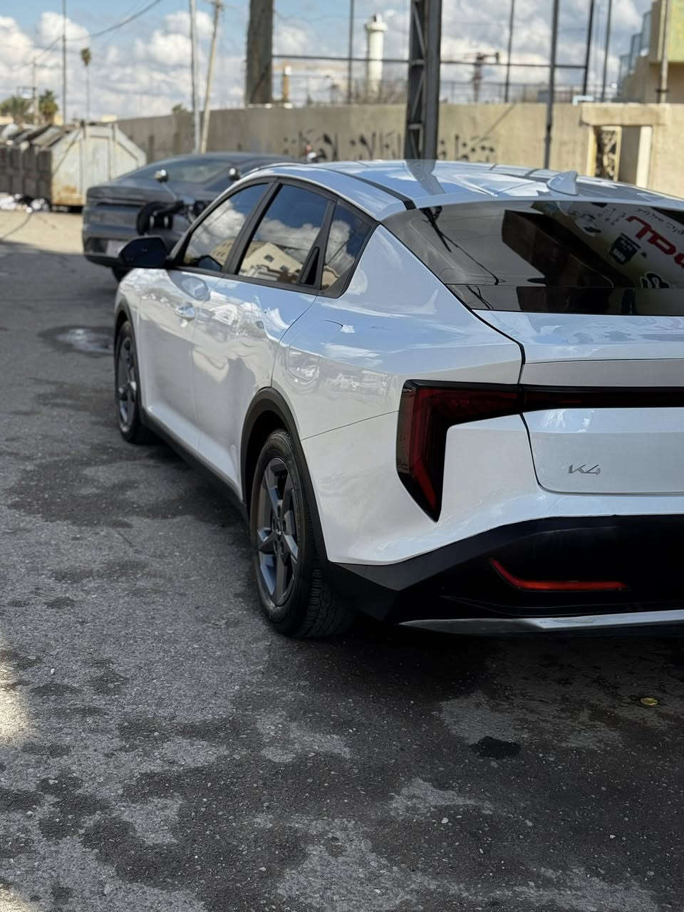 بسم الله ما شاء الله
🔥 Kia  K4   2025🔥
فول موصفات عدا البنورما 
الحادث جاملغ خلفي 
السعر 172$ وبيها مجال
للتواصل على الرقم ***********
