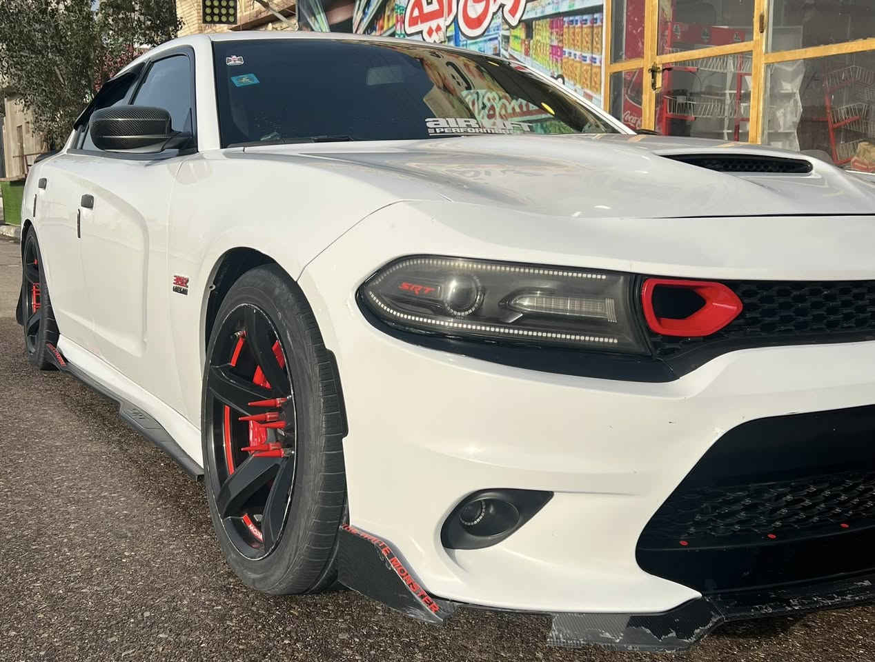 السلام عليكم جارجر موديل 2018 اس آر تي المحرك 6400 حادثه سرقه دعاميات  سياره جديد وما ماشيه 
سياره مزوده ع المكينه عند مصطفى ايكل باقي التفاصيل راسليني خاص وتدل 
***********
