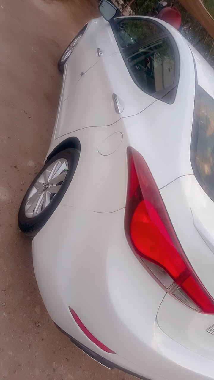 السلام عليكم
#النترا ٢٠١٥ وارد أمريكي حادث قبق جنطة نفسة بدون تبديل ليبل واحد بأسمي السونار مرفق بالصور 

العنوان/ بغداد 
موبايل /*********** 

السعر ١١٥ورقة
