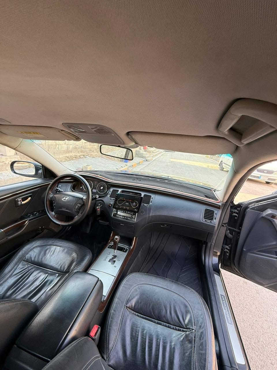 سلام عليكم
ازيرا ٢٠١٠ مكينه وكيري كفاله

رقم اسليمانيه بسمي

جاهزه من كل النواحي اترايك وين ميعجبك

باتري تخم تاير حدادين كله جديد 

بيها قطعتين صبغ كلش قليل ولباقيه كفاله لا لغد ولا شاصي ولا دواخل سايره كلش حلوه تجي وشوف بعينك

مكانه بغداد سعر ٩٠ 

رقم الهاتف ***********
