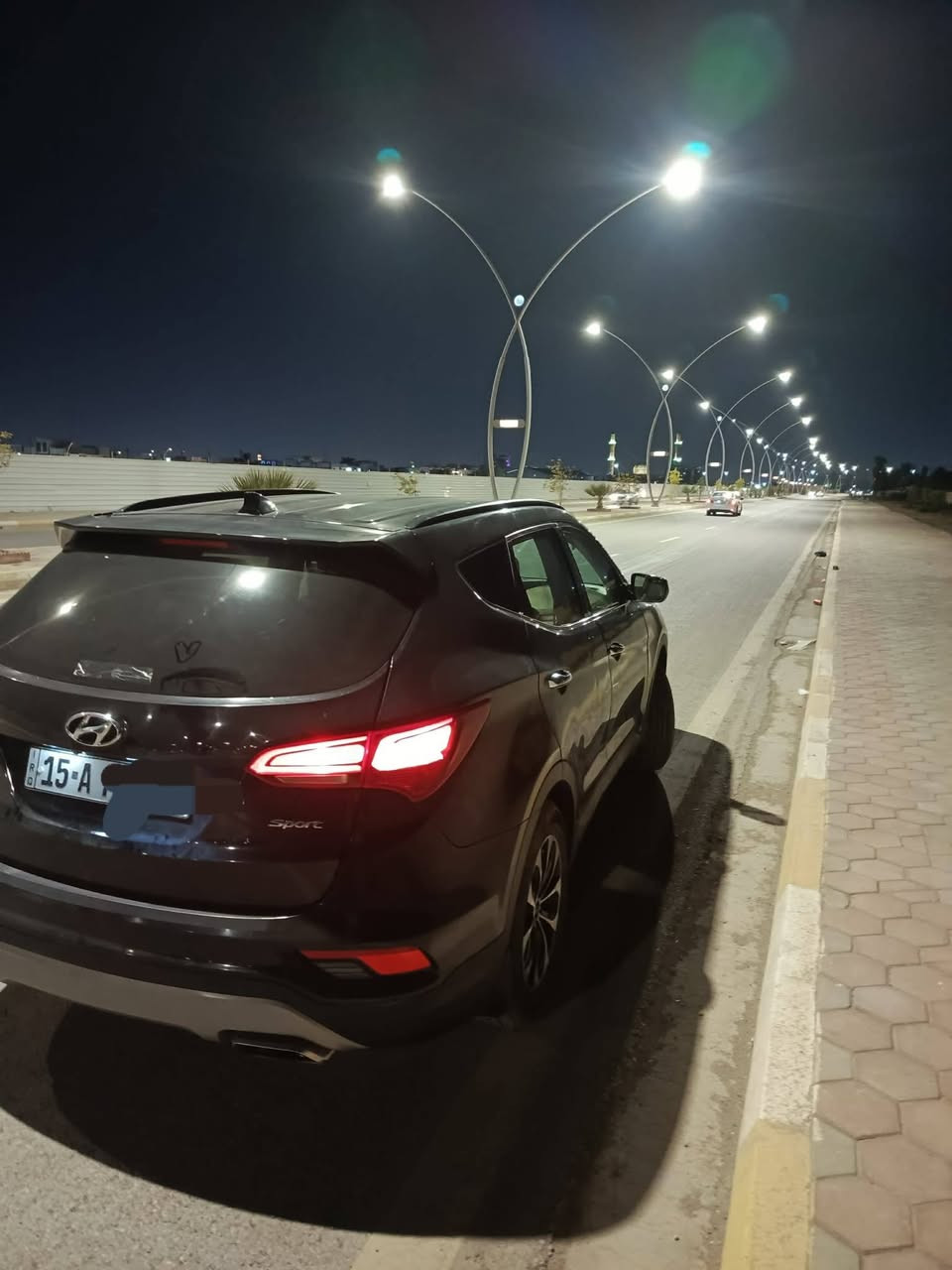 سلام عليكم 

سنتافيا 

2017 

امريكي 

محرك 4 سلندر 

نضام ايكو عادي سبورت 

كشن كهرباء 

تحكم ستيرن جهتين 

سويج شخاطه 

ضرره قطعتين بامريكا كلش بسيط 

بل عراق قطعتين صبغ فقط 

ترهم مراوس حسب القناعه 

مكان السياره رمادي 

سعر السياره 145 بيه مجال شي بسيط 

***********
