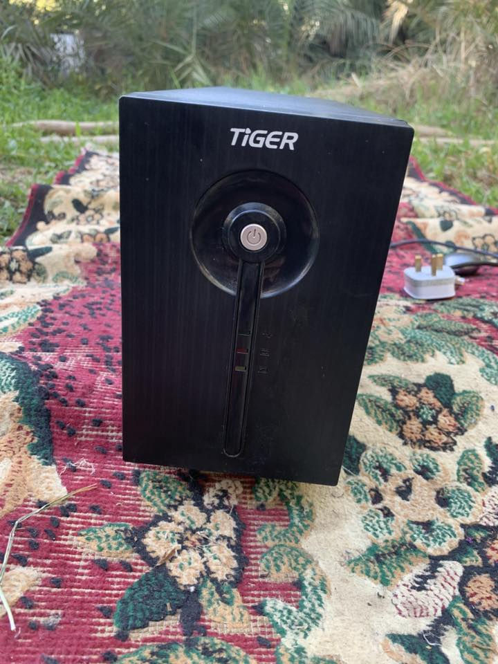 السلام عليكم
جهاز يو بي اس شركه تايكر غنبي عن العريف 220 V يشغل ساعتين جهاز جديد ونضيف مستعمل قليل الجهاز للحاسبات والكامرات اخاف اكو ناس متعرف 
 مكاني بابل قضاء القاسم عليه السلام 
سعره 150 بي مجال بسيط جداا 
رقم الهاتف ***********
