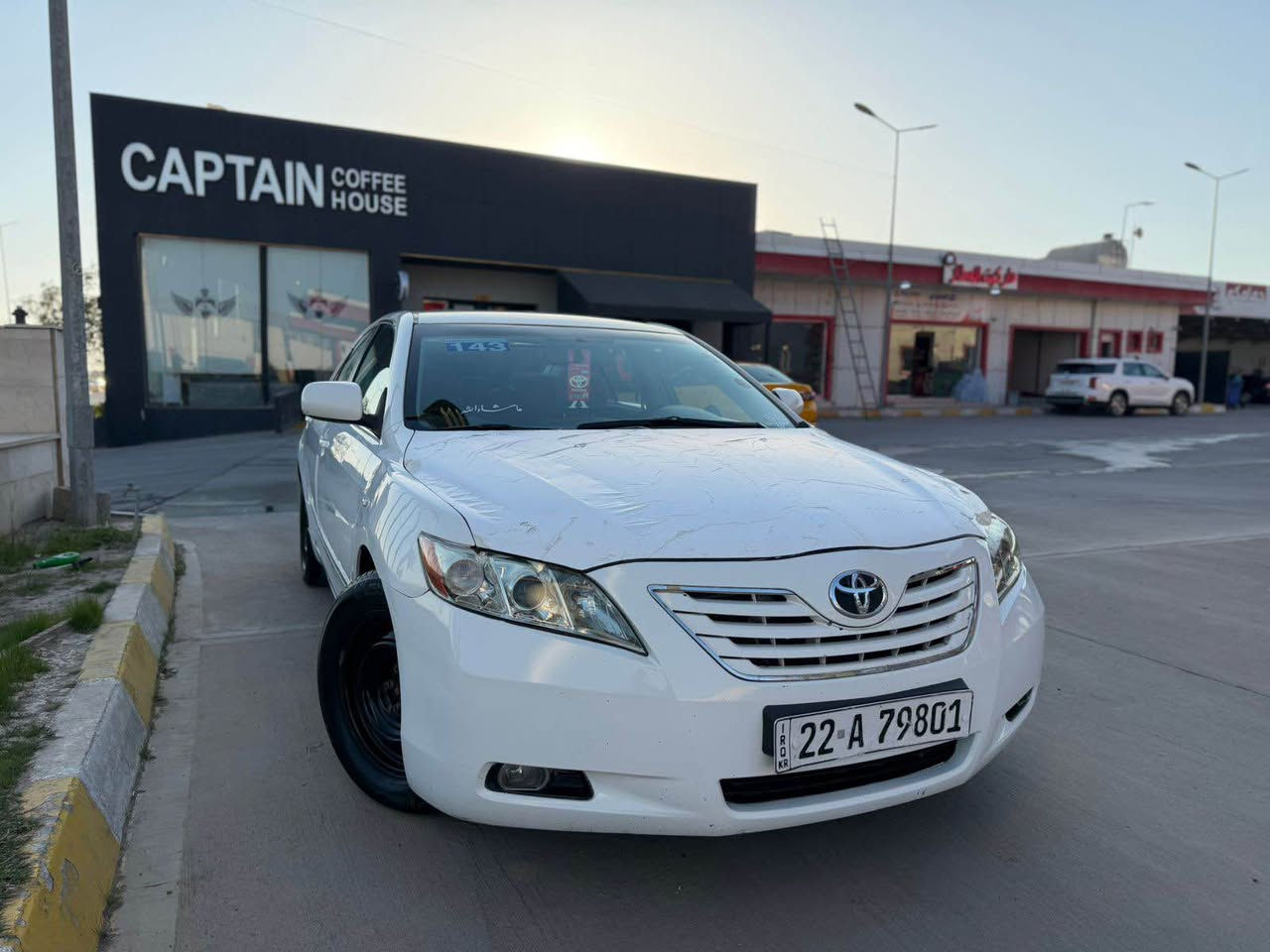 السلام عليكم للبيع فقط نقد بسعر مناسب (115) 
كامري خليجي 2008 محرك 24 محرك وكير شرط مكفول 
مواصفات GLX 
تحكم ستيرن شاشة وكامرة وحساسات سويج شخاطة كشن كهرباء داخل صاج بردة خلفي ABS بجم زينون 
تخم تايرات صدر بطارية تبريد كله شرط السيارة بدون نواقص خير من الله وبالعافية على الياخذها 
السيارة بدون صبغ مكفولة كفالة عامة 
رقم اربيل الدولي سنوية وهزة وشينكا كله جديد وبسمي تريد وكالة تحويل حاضر وبيها بطاقة بانزين 
مكاني كركوك وهذا رقمي 
*********** خابر وبخدمتك كركوك, العراق
