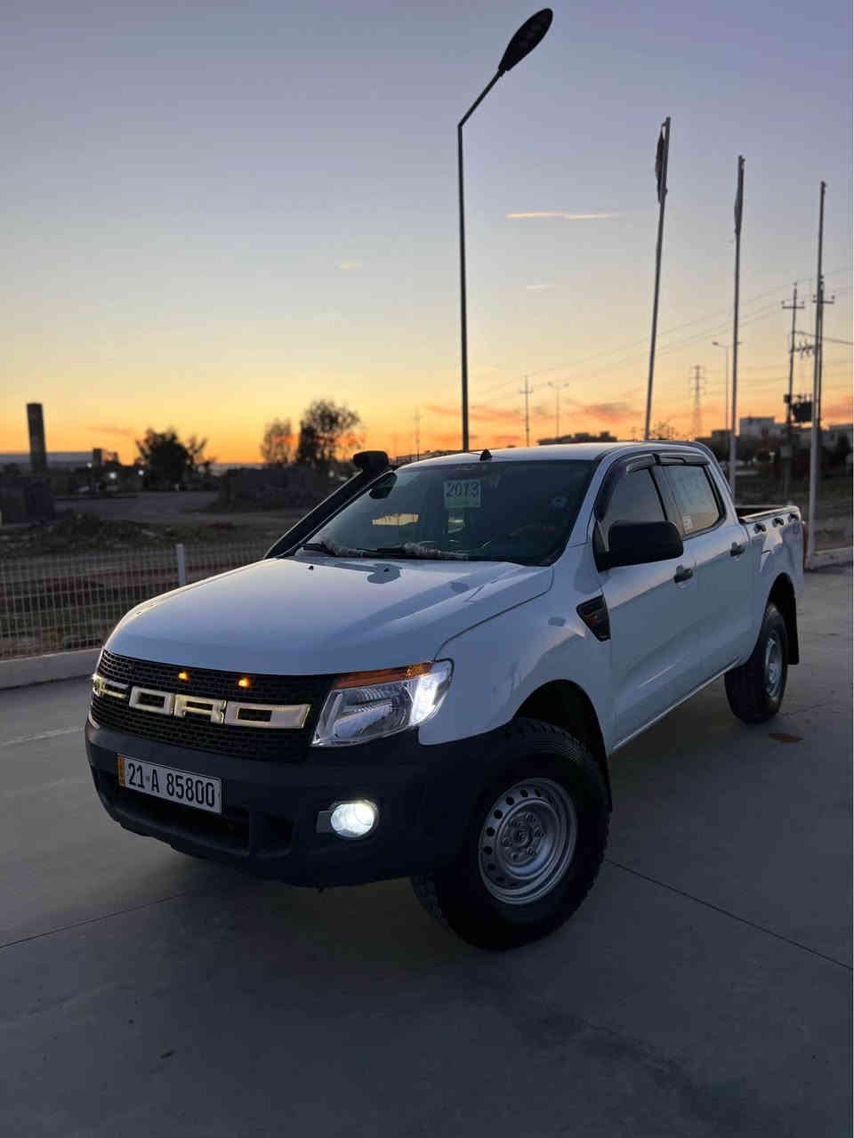 فۆرد رەنجەر مۆدیل ٢٠١٢ گاز انجیکتەر و سۆپەر گێر مەکینە ئەکسل بەشەرت سەیارەکە زۆر پاک و خاوێن ماوە سەنەوی تا ٢٠٣٠ تازەیە ٤ تایەی تازەی لەژێر دایە ٤جام کارەبایە کامیرەیە شاشە ئایپادە ١٩٩ هزار عقیقی رۆشتوە ١ بستی بۆیاغە بوبێ دەعم و لێدران نرخی ١٢٥ مەجال ژ.م*********** رانية, السليمانية
