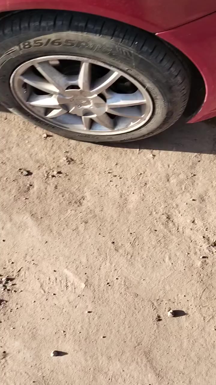 سلام عليكم اخوان رمضان كريم على الجميع أن شاء الله 
شيري فلاوين موديل 
13 رقم نجف انگليزي 
سنويه 28 تحويل مباشر من المالك 
سيارة بلادية فقط بيها ضربه چاملغ صوب اليمنه مثل ماموضح بالفيديو سعرها 35وبيها مجال للشراي 
مكان سيارة نجف حي النداء حداديه جديده تخم تأير باتري سلف كله جديد 
اتصل وخادم للجميع
***********
اتصال مفتوح 
الخاص مفتوح 
والرزق للجميع
