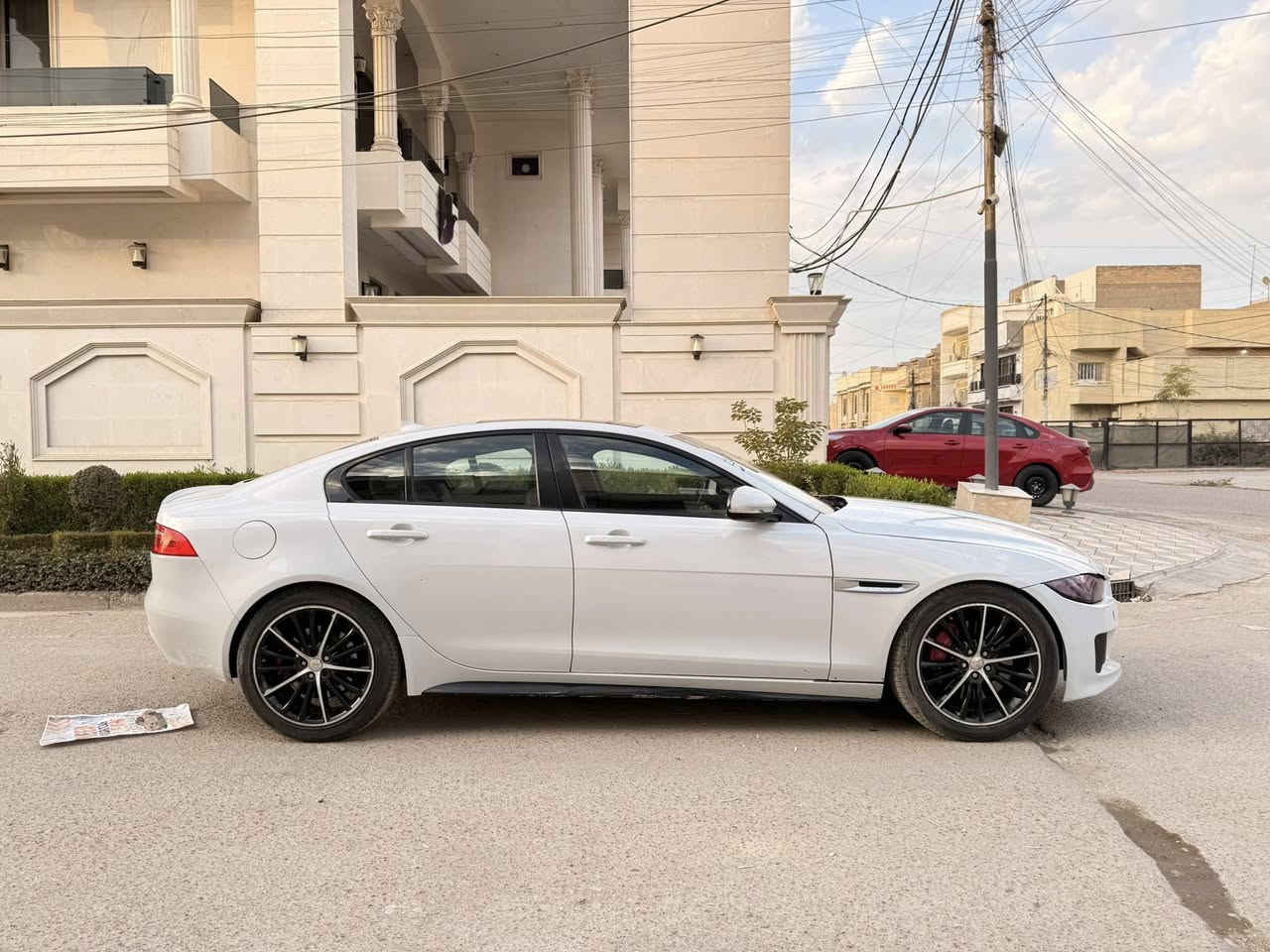 السلام عليكم حبايبي
خليجي 2016 Jaguar                             
فئه XE السبورت مختم s
بيع او مراوس
6 سلندر سوربر جارج
فول مواصفات للاخير 
اضائه داخليه 
كلوبات led
كلوبات الداخل لمس 
بصمه تشغيل
دخول ذكي 
بانوراما 
تحكم مقود جتهين 
تبريد قطتين 
تحكم تبريد من الشاشه 
شاشه وكامره بلاديه
فك دسك brembo 
كشن جلد شاموي
كير ماوس 
الصبغ وكل تفاصيله موجوده بالصور مال سونار 
مكينه مفتوح 
السعر 150 ورقه وبيها مجال بسيط حك الجيه
العنوان بغداد الامين الثانيه 
للتواصل ***********
