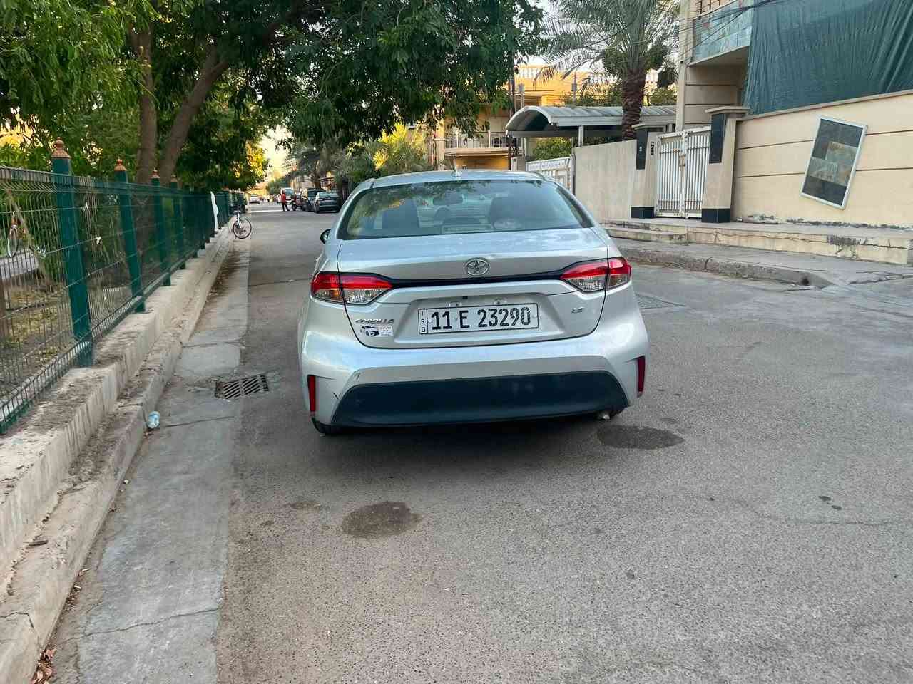 السلام عليكم 
كورلا موديل ٢٠٢٢امريكي 
لون سلفر. ماشيا ٦٣الف ميل
السياره عاديه بدون مواصفات 
تحكم ستيرن فقط 
ضررها جاملغ وربع بنيد 
للتواصل ***********
