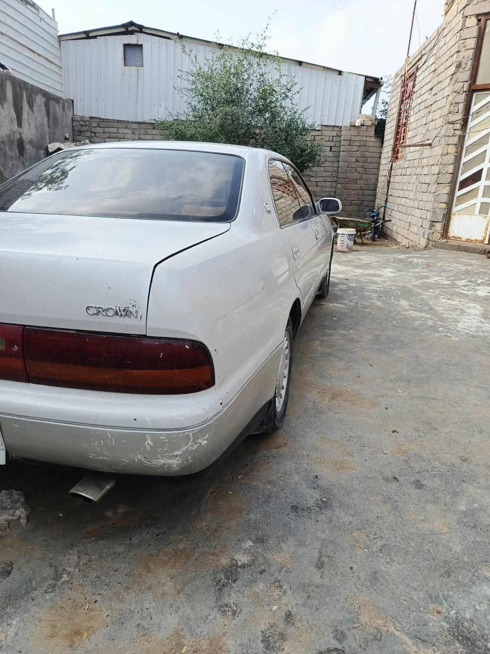 السلام عليكم بطه للبيع او مراوس موديل 91 سنويه نافذه مكينه ٢ونص حداده 70%تبريد شغال السعر 45 للعنوان بصره مدينه للاستفسار على هذه الرقم ***********
